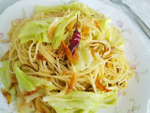 塩昆布入り桜海老ときゃべつの和風パスタ♫